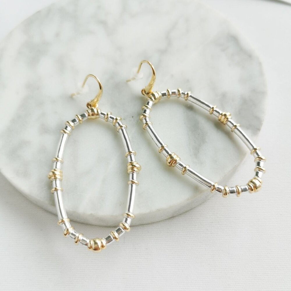 Kendra Scott Mixed Metal Essie Open Frame Earrings NEW - Picture 3 of 3